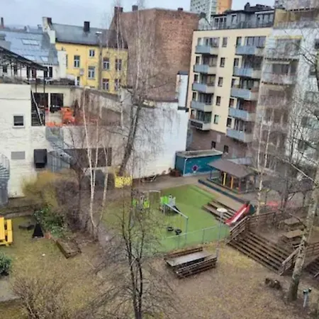 Charm & Balcony In Apartment *
