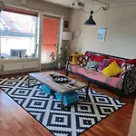 Charm & Balcony In 아파트